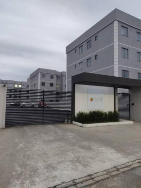 Ap 2 quartos amplos, com Ar condicionado central, Internet, Netflix e Garagem privativa